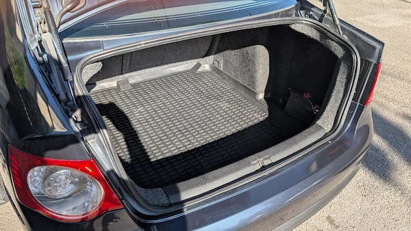 VOLKSWAGEN Jetta 2007 — imagine 3