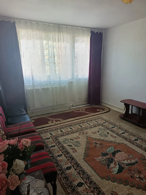 Vând apartament cu 2 camere pe Bulevardul Mihai Viteazul blocul D5 — fotografia 3