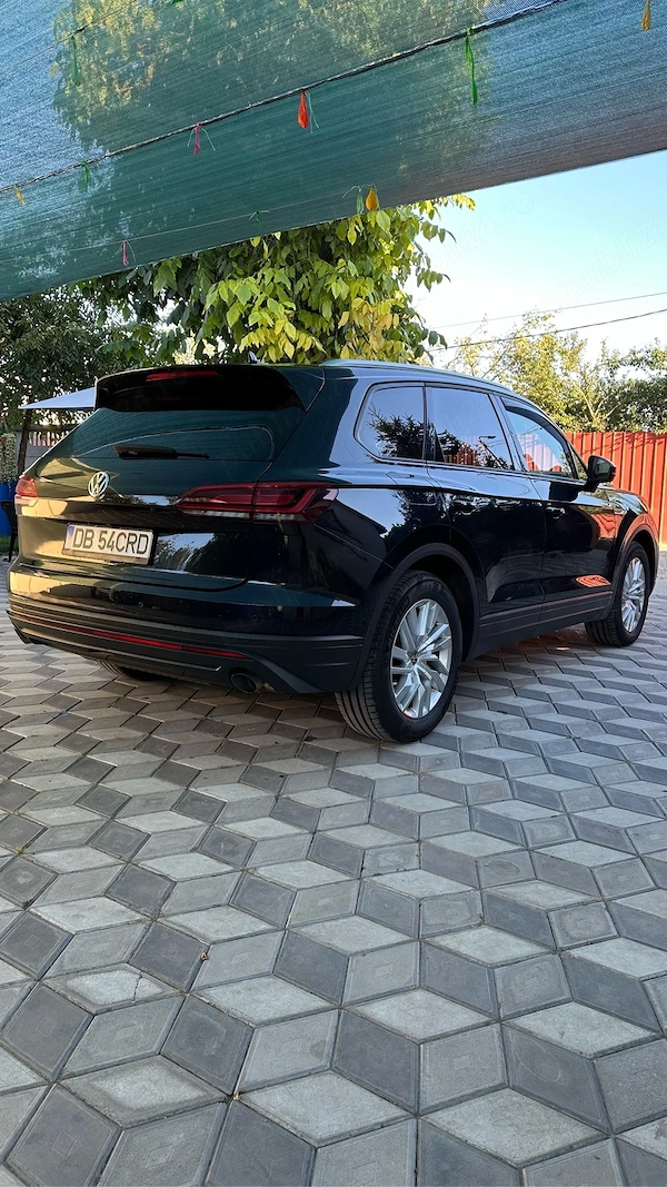 VOLKSWAGEN Touareg 2018 — imagine 8