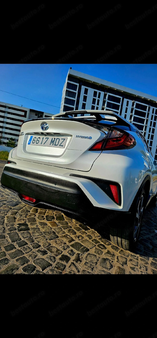 TOYOTA C-HR 2023 — imagine 5