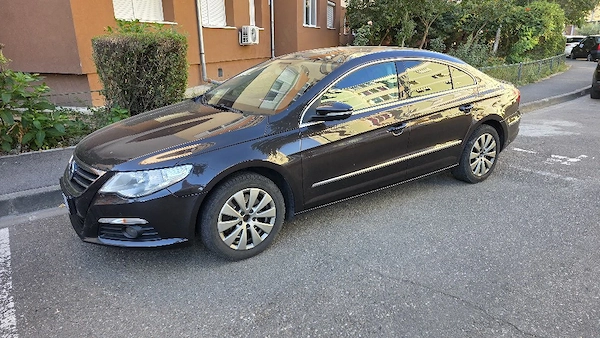 VOLKSWAGEN Passat CC