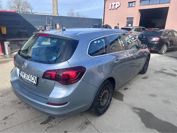 OPEL Astra 2012 — imagine 16