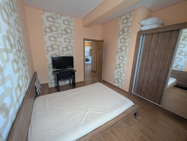 Apartament de inchiriat 3 camere, zona ARED - UTA — fotografia 3