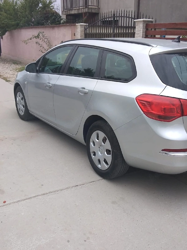 OPEL Astra 2012 — imagine 4