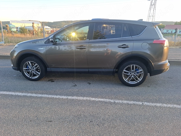 TOYOTA RAV4 2016 — imagine 4