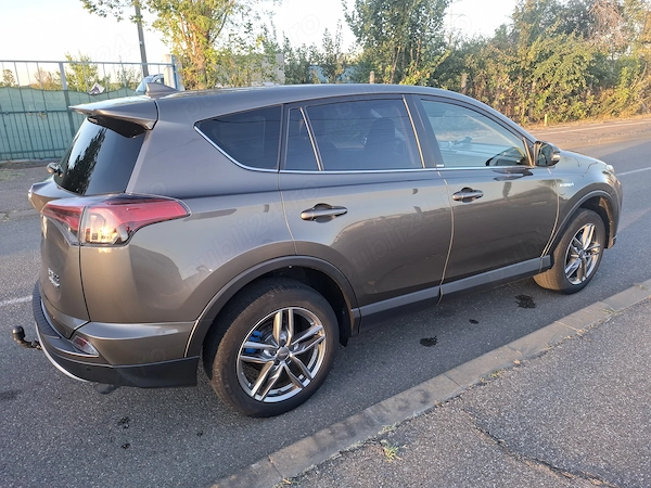 TOYOTA RAV4 2016 — imagine 5