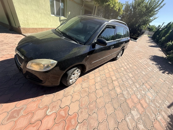 Se vinde skoda fabia 2 intretinuta mecanic.