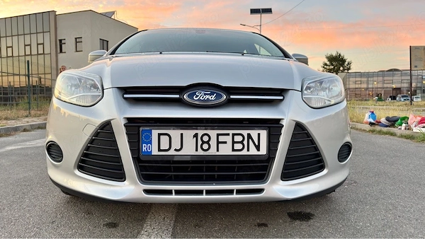 FORD Focus 2014 — imagine 8