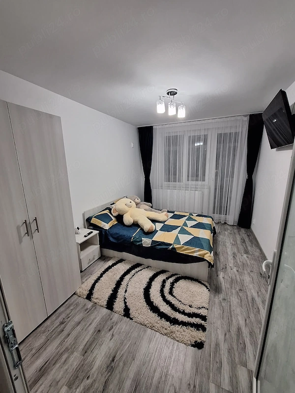 Închiriez Apartament 2 Camere Dezrobirii Rovine Calea București — fotografia 2