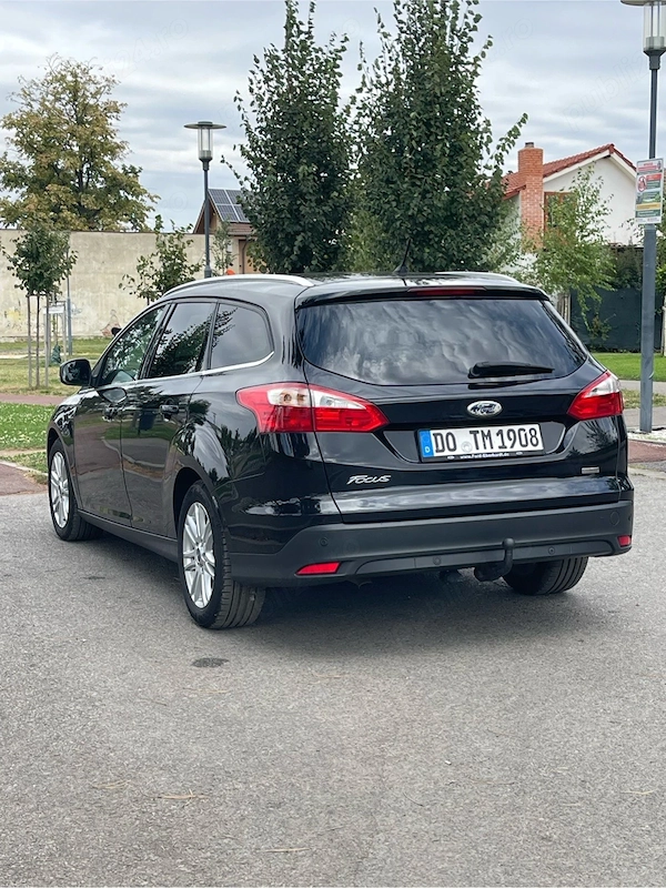 FORD Focus 2013 — imagine 5