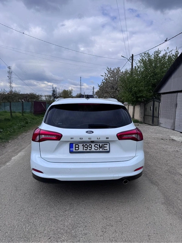 FORD Focus 2020 — imagine 3