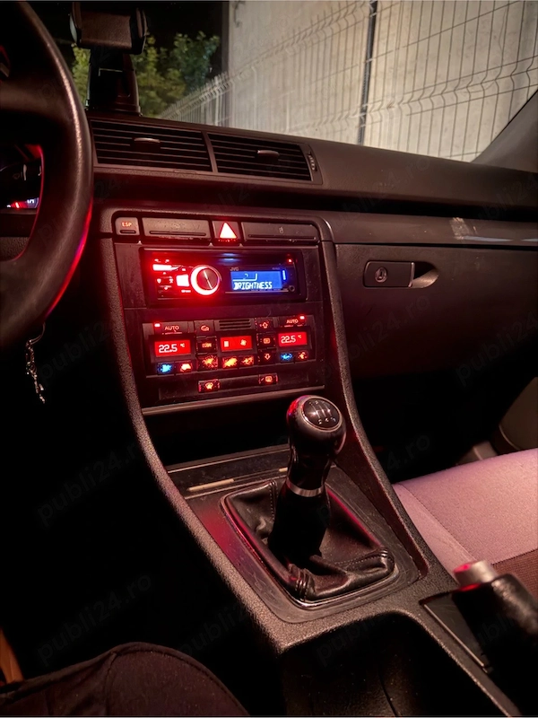 AUDI A4 2001 — imagine 3