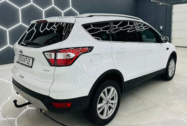 FORD Kuga 2019 — imagine 4