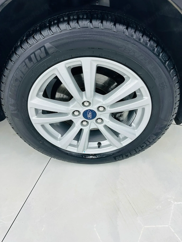 FORD Kuga 2019 — imagine 9
