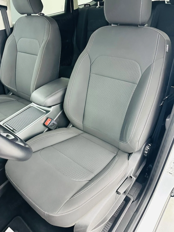 FORD Kuga 2019 — imagine 12