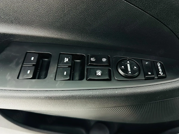 HYUNDAI Tucson 2018 — imagine 12