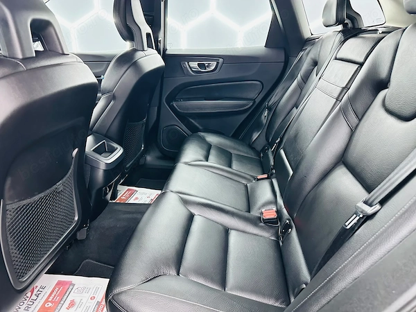 VOLVO XC60 2018 — imagine 15