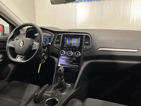 RENAULT Megane 2023 — imagine 8