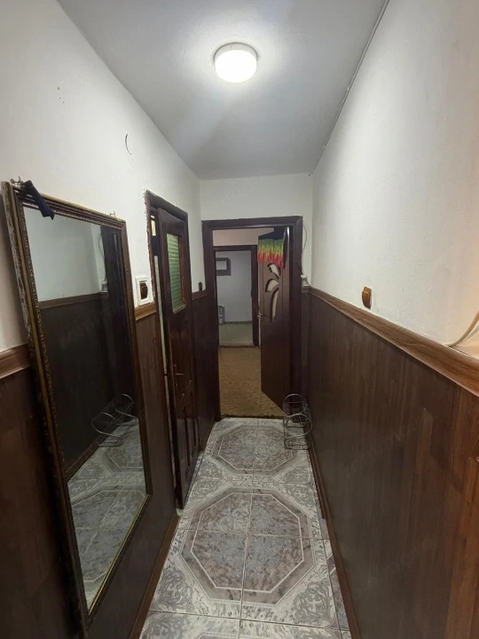 Apartament 3 camere, 39 mp, zona Piata Valea Rosie — fotografia 3