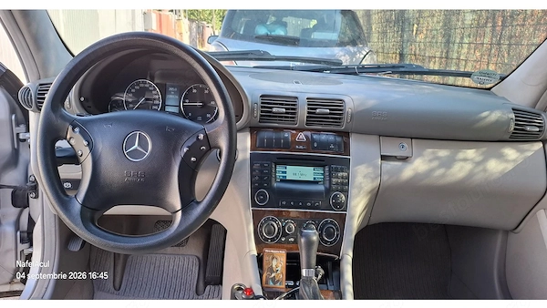 MERCEDES-BENZ E-Class 2004 — imagine 8