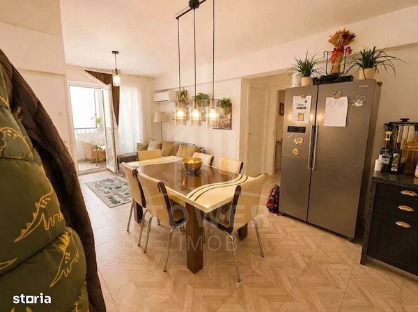 Apartament 3 camere cu 2 băi, 2 locuri de parcare și 2 balcoane — fotografia 2