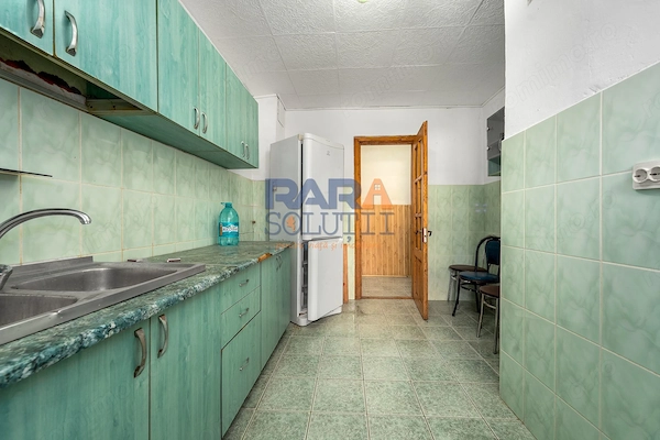 3 camere decomandat, etaj 1, două balcoane — fotografia 3