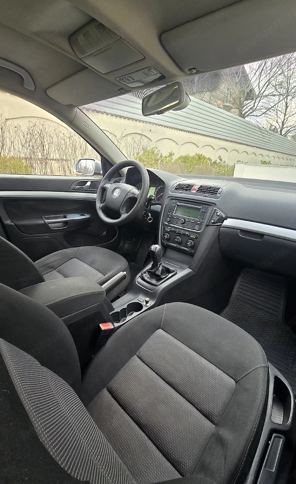 SKODA Octavia 2008 — imagine 5