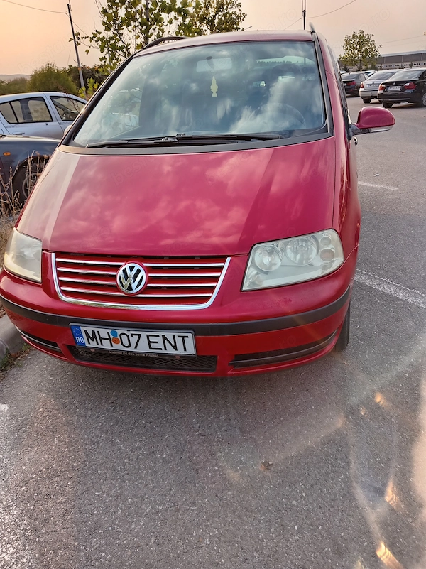 VOLKSWAGEN Sharan