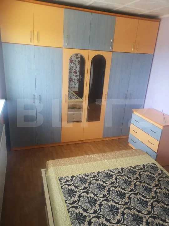 Apartament cu 2 camere, 55 mp, balcon închis și centrală proprie – mobilat — fotografia 3