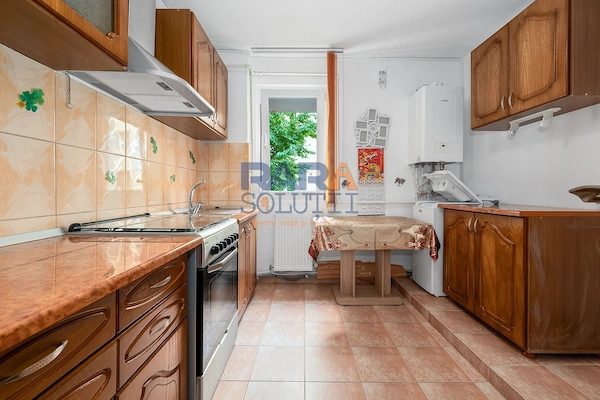 Apartament cu garaj, zona Hervion — fotografia 1