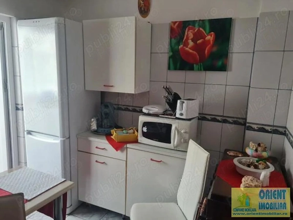 Inel 1, de vanzare apartament 3 camere, decomandat — fotografia 1