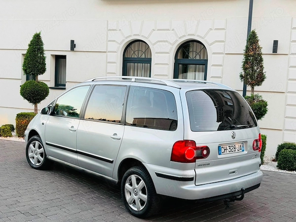 VOLKSWAGEN Sharan 2010 — imagine 5