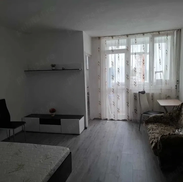 Apartament cu 1 camera in Tatarasi-Flora,la bulevard — fotografia 3