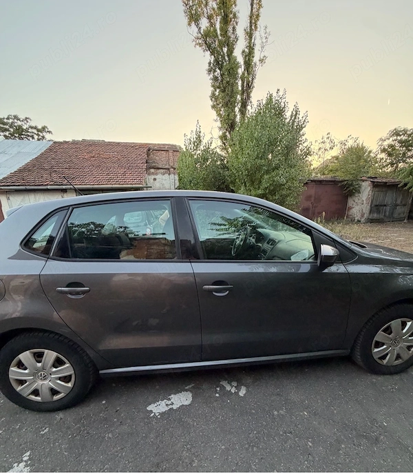 VOLKSWAGEN Polo 2012 — imagine 2