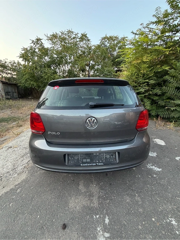 VOLKSWAGEN Polo 2012 — imagine 3
