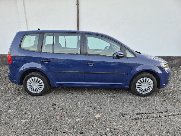 VOLKSWAGEN Touran 2011 — imagine 6