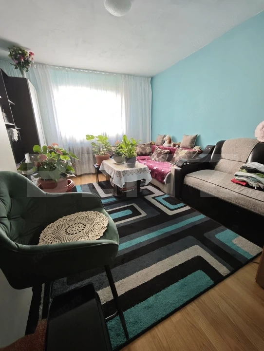 Apartament 2 camere de vânzare în Râșnov – zonă de blocuri | Mobilat și utila — fotografia 1
