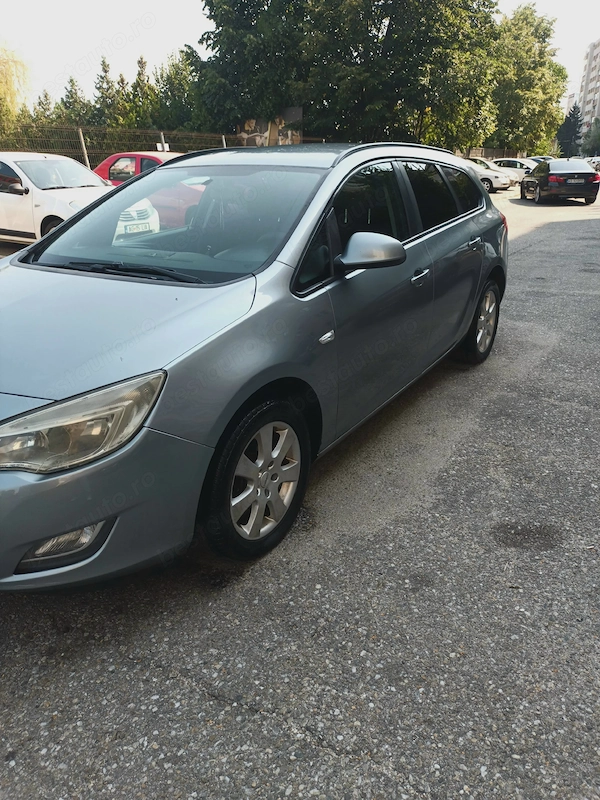 OPEL Astra 2011 — imagine 3
