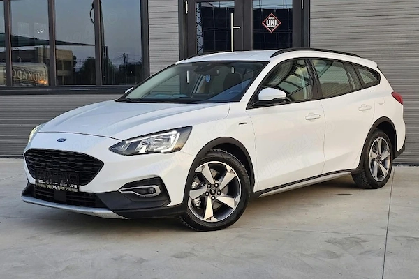 FORD Focus 2020 — imagine 3