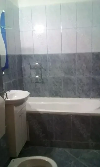 aparatorii patriei etaj 1 turnu magurele — fotografia 1