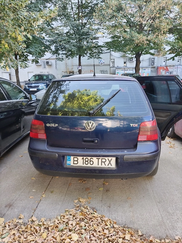 VOLKSWAGEN Golf 2002 — imagine 4