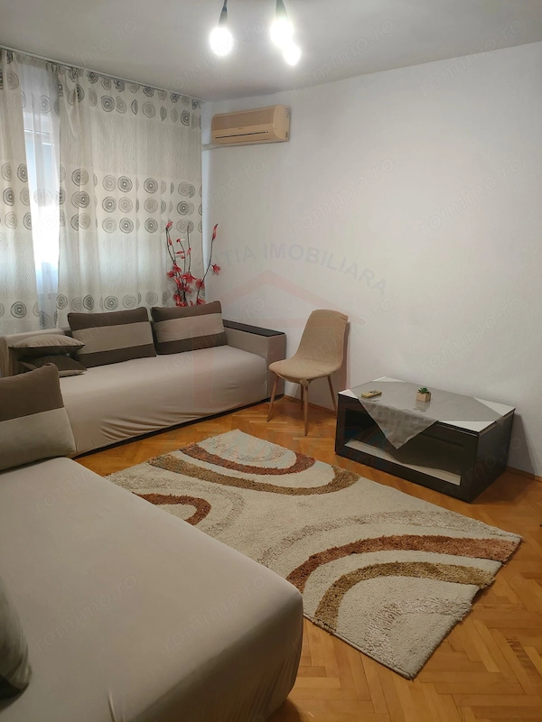 Inchiriere apartament 4 camere decomandate, etaj 10,Mazepa 2 — fotografia 3