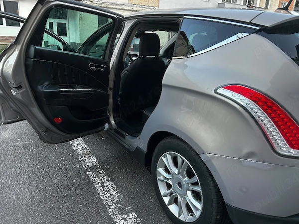 LANCIA Delta 2011 — imagine 3