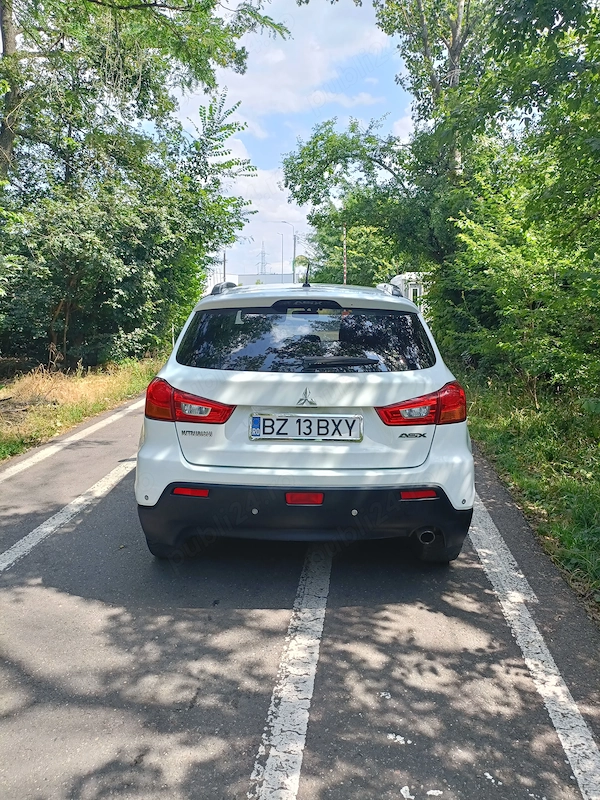 MITSUBISHI ASX 2011 — imagine 3