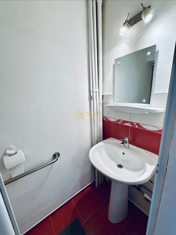 Ap. 3 camere decomandate - zona Gării — fotografia 3