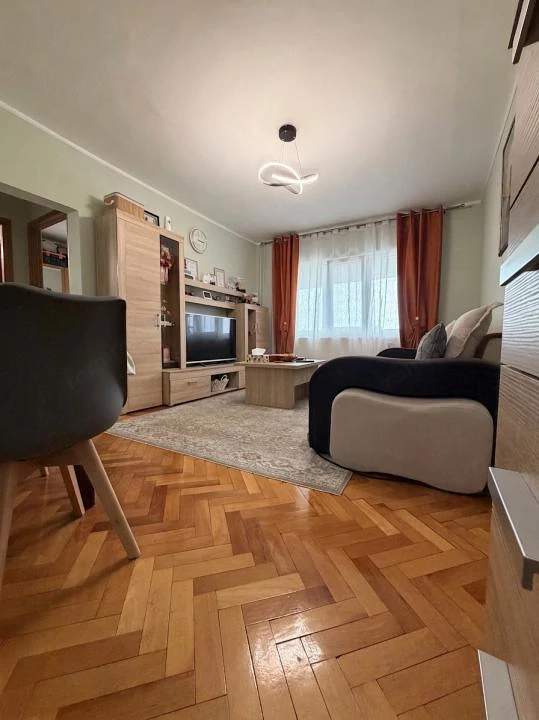 Apartament 3 camere, semidecomandat, 51 mp utili, etaj 7-Timisoara — fotografia 1