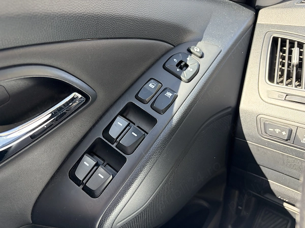 HYUNDAI ix35 2012 — imagine 12