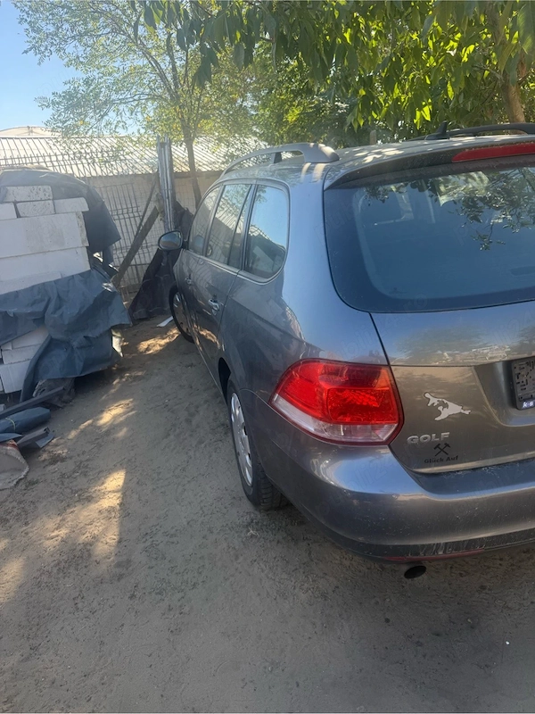 VOLKSWAGEN Golf 2012 — imagine 4