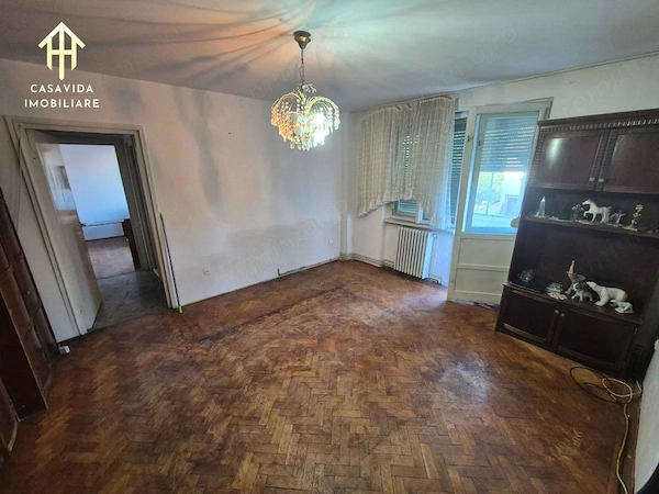 Apartament etaj 1 de vânzare în Lugoj, Aleea Pinilor — fotografia 1