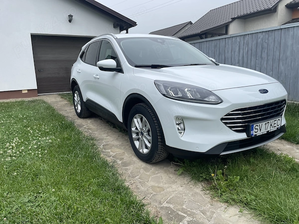 FORD Kuga 2023 — imagine 9